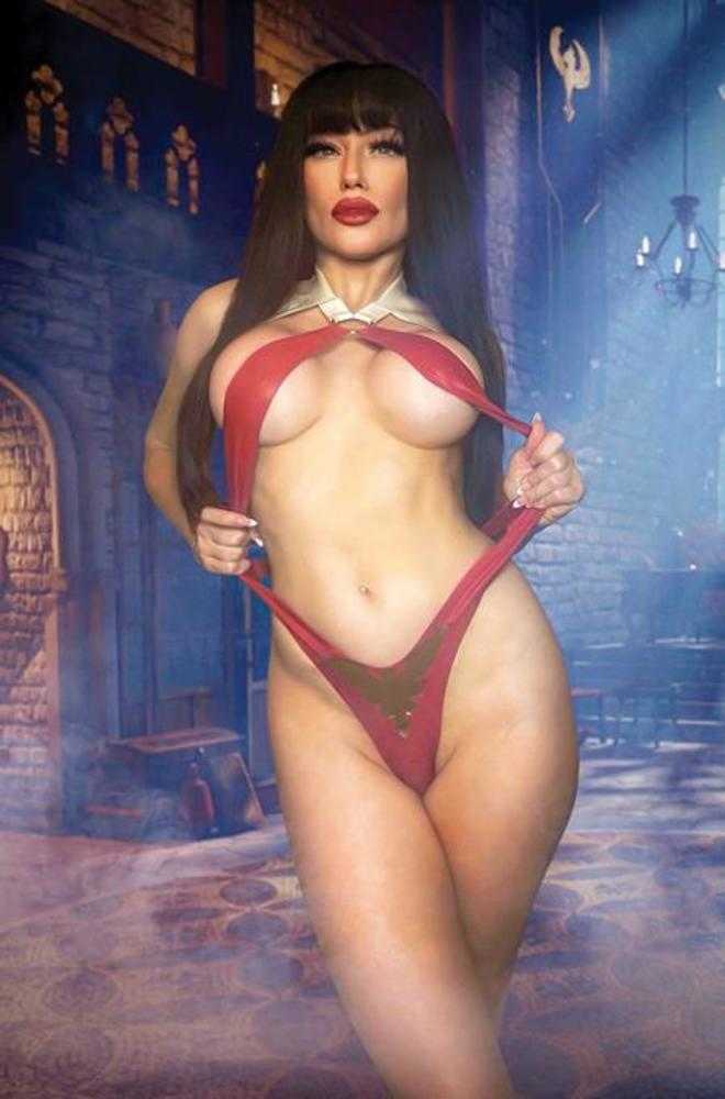 Vampirella (2026) #5 Cover H 1:10 Cosplay Rachel Hollon Full Art Variant