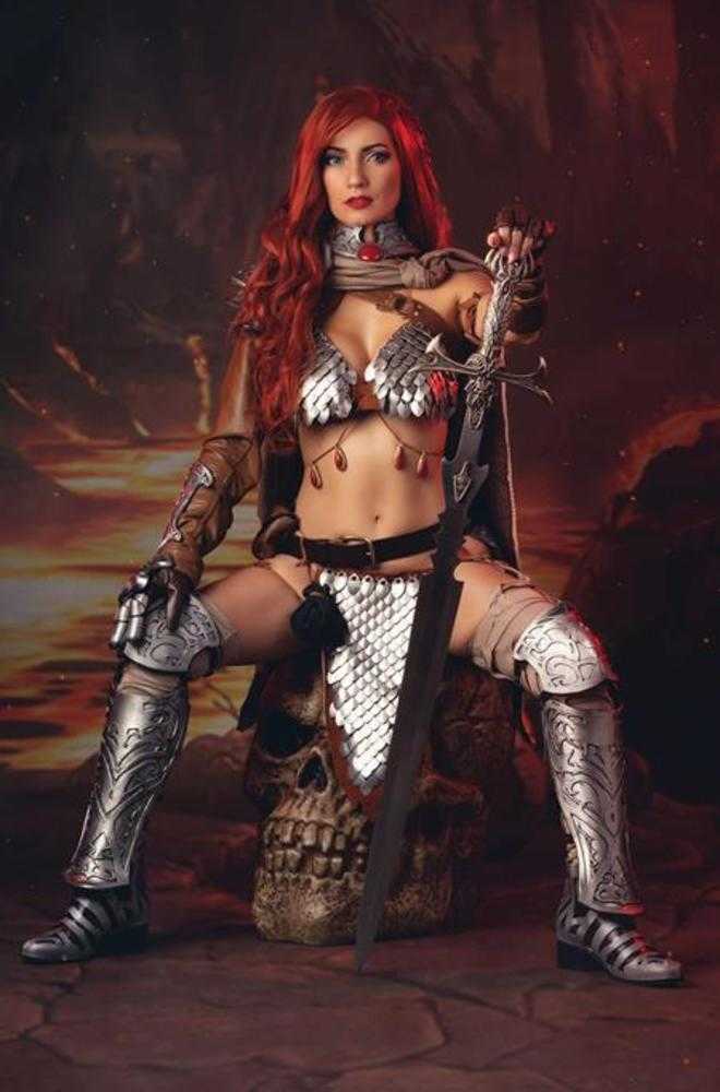 Vampirella vs Red Sonja Red City #1 Cover G 1:10 Cosplay Red Sonja Ivycosplay Full Art Variant