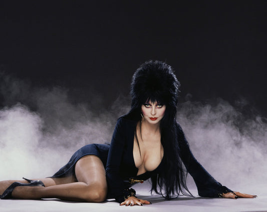 Signature Services - Cassandra Peterson (Elvira) Autographed Photo B