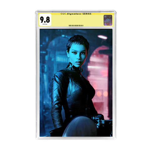 Zoë Kravitz Autographed 2023 Batman #139 Selina Kyle Catwoman Photo Variant Cover CGC SS 9.8 (mint) Pre-Order
